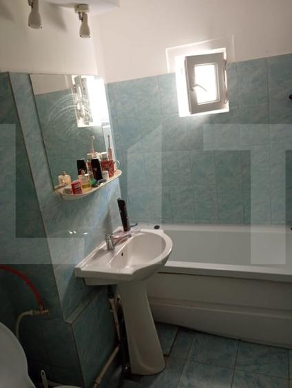 Apartament cu 2 camere semidecomandat, mobilat în Progresul II