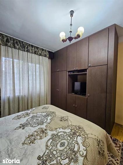 Apartament cu 3 camere decomandat, mobilat în Galata