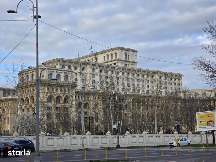 Apartament cu 4 camere decomandat în 13 Septembrie