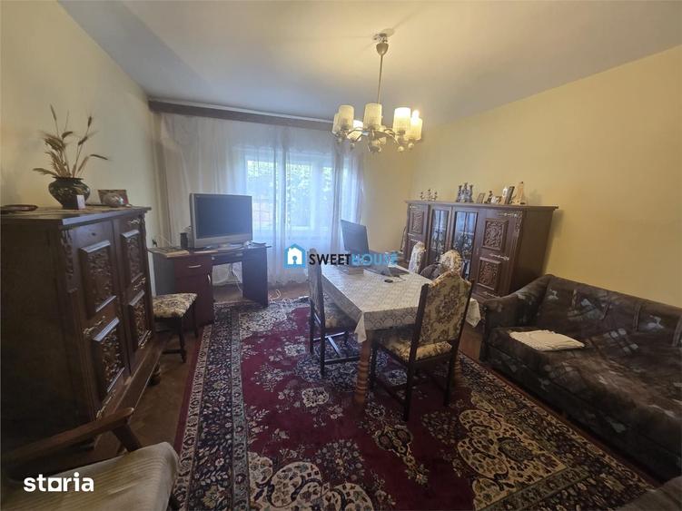 Casă cu 5 camere cu Teren 704 Mp în Central