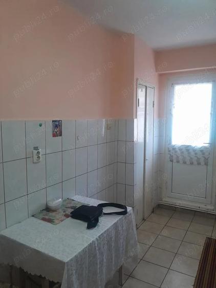 Apartament cu 2 camere decomandat în Vest