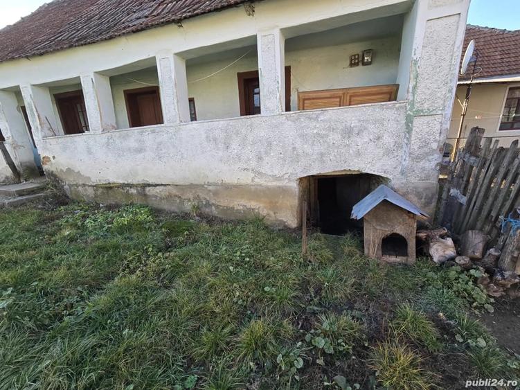 Casă cu 6 camere cu Teren 1400 Mp în Chitid