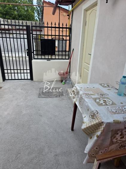Casă cu 2 camere cu Teren 70 Mp în Palas
