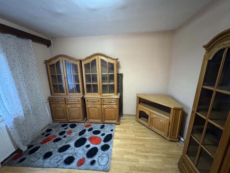 Apartament cu 2 camere decomandat în Nufărul