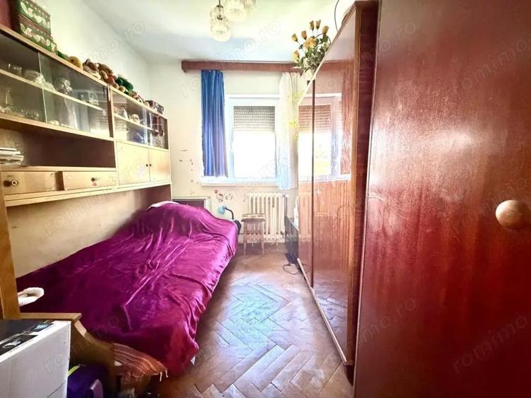 Apartament cu 4 camere semidecomandat, mobilat în Cetății