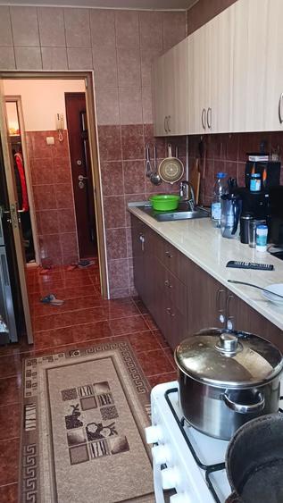Apartament cu 2 camere semidecomandat în Micro 16