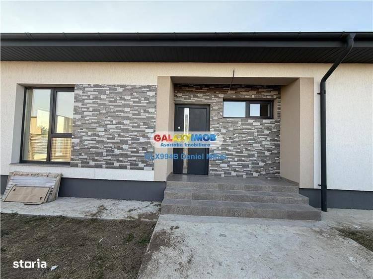 Casă cu 4 camere cu Teren 400 Mp în Domnești