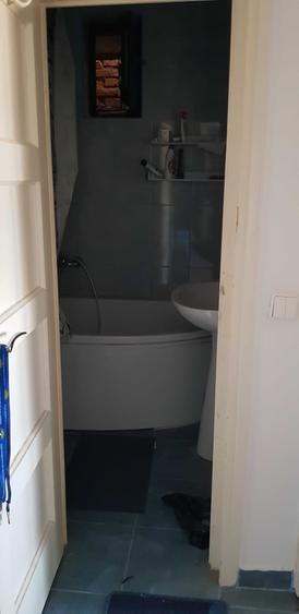 Apartament cu 2 camere semidecomandat în Basarabia