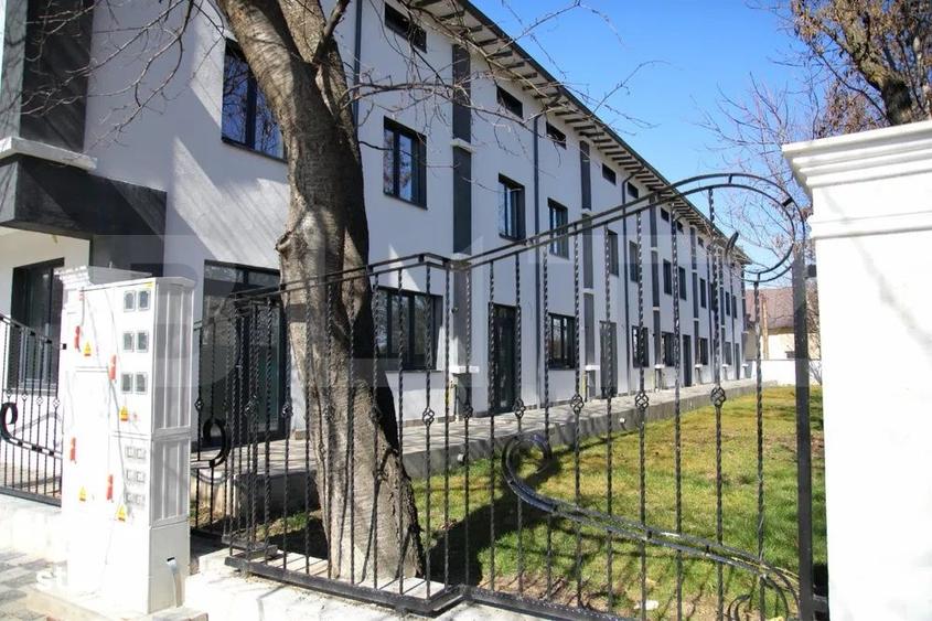 Casă cu 4 camere cu Teren 185 Mp în Central