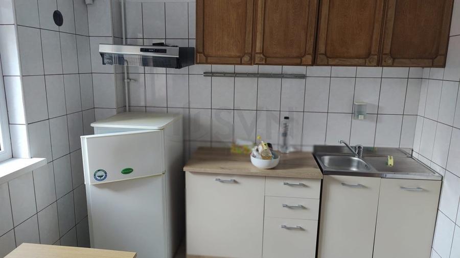 Apartament cu 3 camere decomandat în Dorobanți
