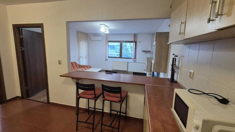 Apartament cu 2 camere decomandat, mobilat în Colentina