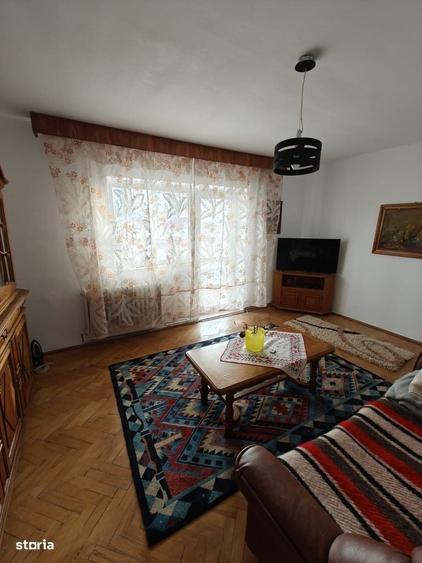 Apartament cu 2 camere decomandat în Albești