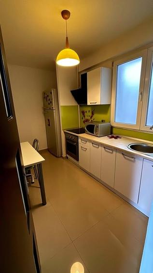 Apartament cu 2 camere decomandat în Viilor
