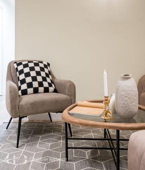 Apartament cu 2 camere, mobilat în Ultracentral