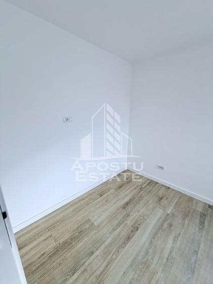 Duplex cu 4 camere cu Canalizare în Mehala