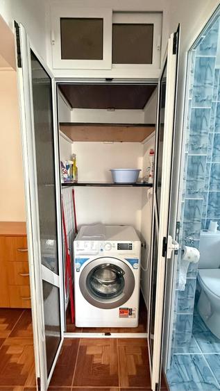 Apartament cu 2 camere decomandat în Nicolina