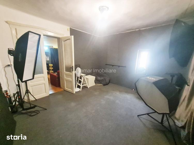 Spa?iu Comercial / Apartament 2 Camere cu Vitrina - Cal. Romanilor