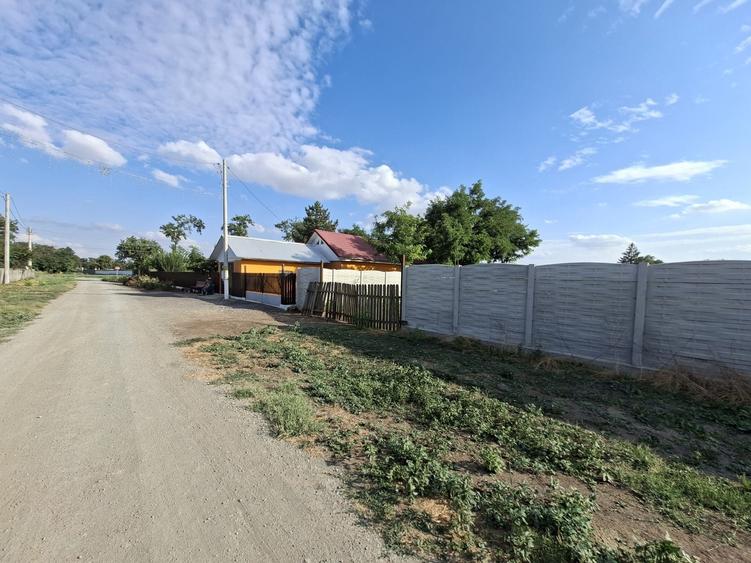 Casă cu 3 camere în Vâlcelele