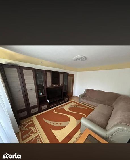 Apartament cu 2 camere decomandat în Calea București