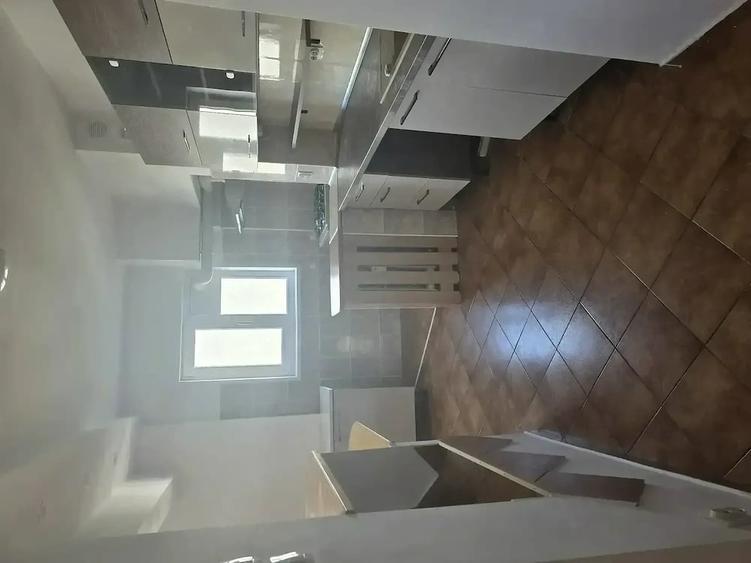 Apartament cu 3 camere decomandat în Pantelimon