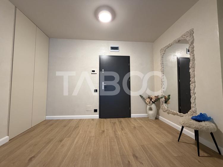 Apartament cu 2 camere semidecomandat, mobilat în Central
