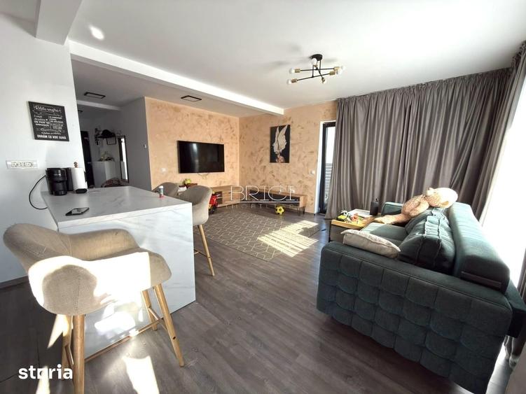 Casă cu 3 camere semidecomandat cu Teren 300 Mp în Hărmanului
