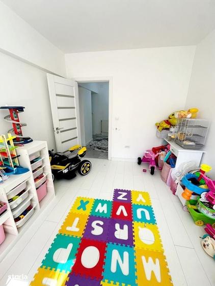 Apartament cu 3 camere în Traian