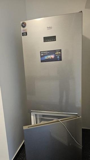 Apartament cu 3 camere semidecomandat, mobilat în Primăverii