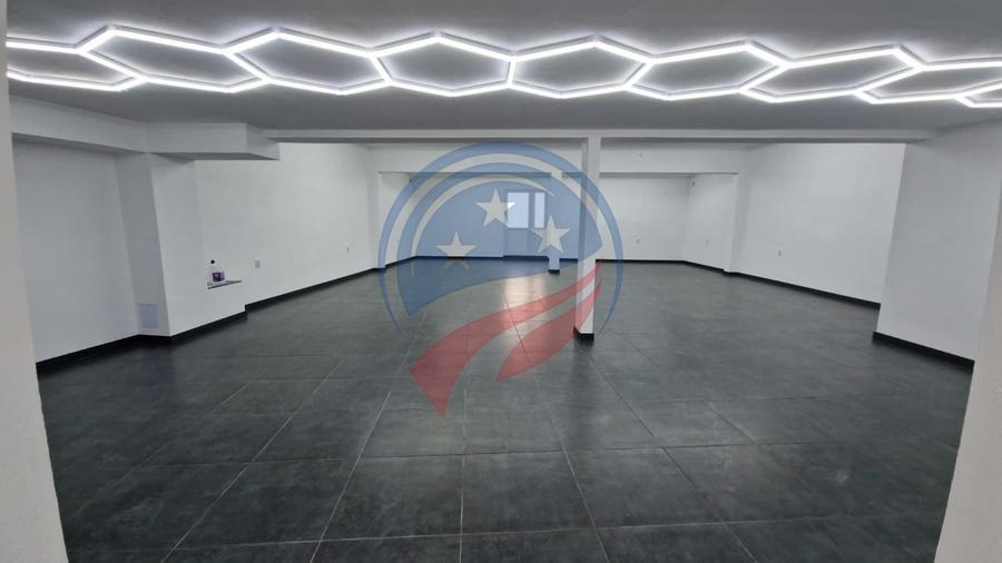 Spațiu comercial, de 140 mp, în Central