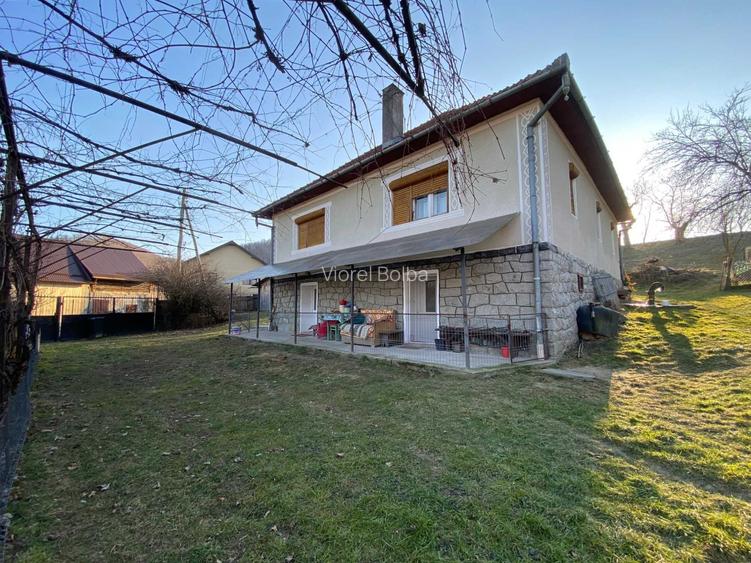 Vand casa si livada in Comuna Ciucea, judetul CLUJ