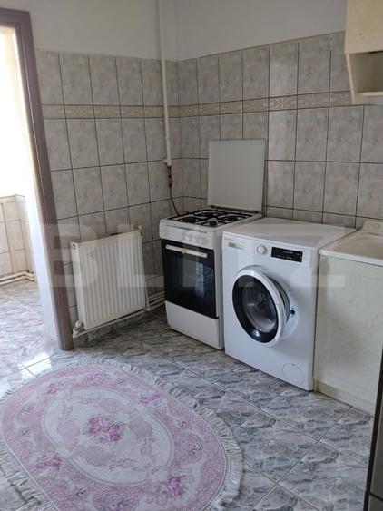 Apartament cu 2 camere decomandat, mobilat în Micro 6