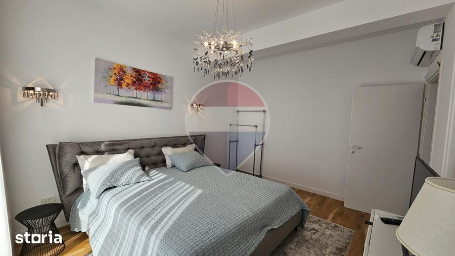 Casă cu 5 camere cu Teren 452 Mp în Corbeanca
