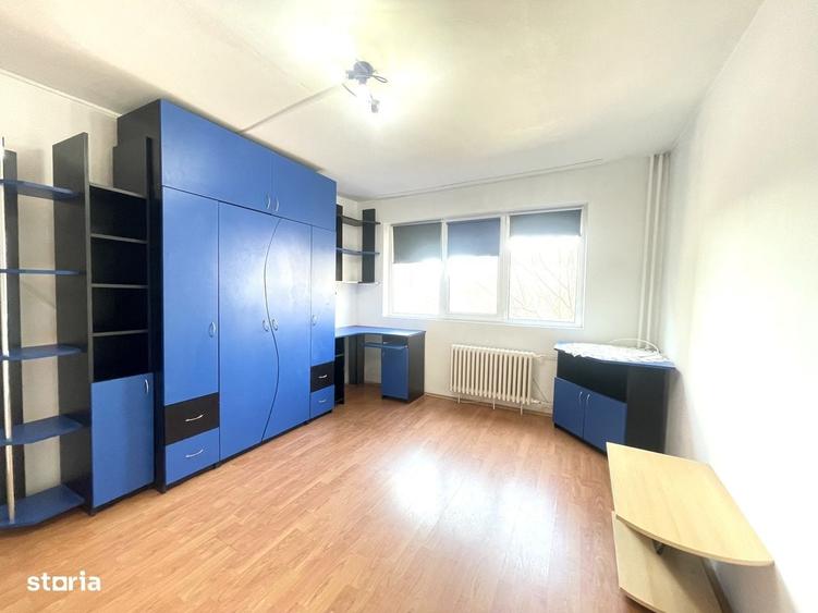 Garsonieră decomandată în Complex Studențesc