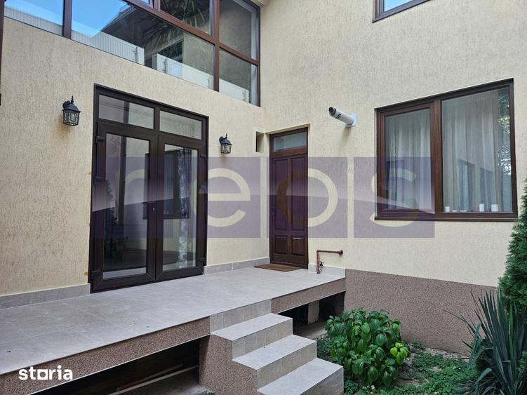 Casă cu 5 camere cu Teren 300 Mp în Grivița