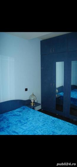 Apartament cu 3 camere semidecomandat în Obor