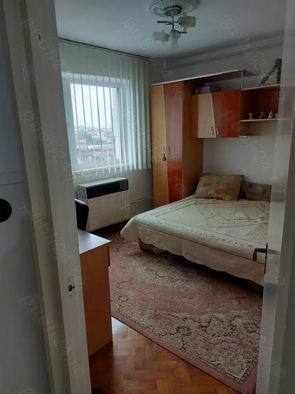 Apartament cu 2 camere decomandat în Micro 5
