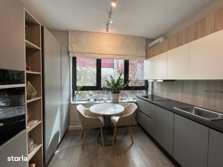Apartament cu 2 camere decomandat în Tei