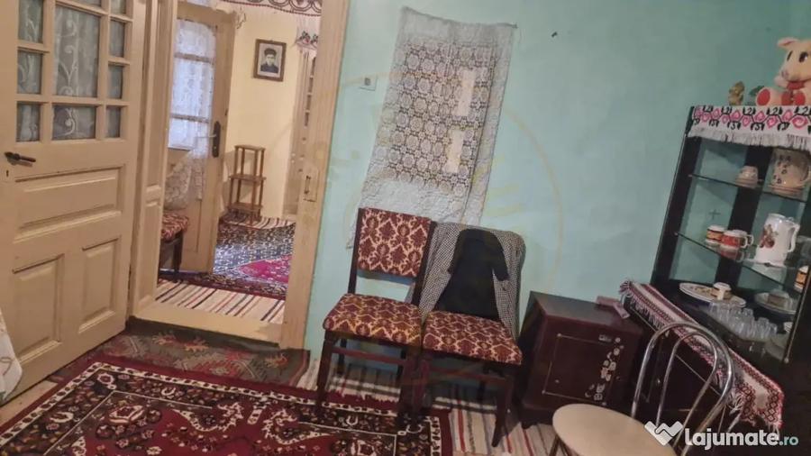 Casă cu 3 camere cu Teren 2100 Mp în Lunca