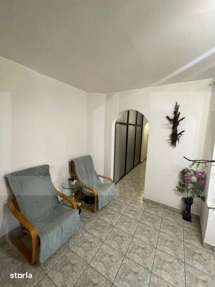 Apartament cu 3 camere decomandat în Aradului