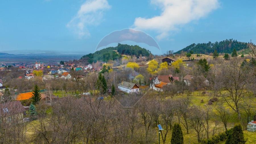 Teren Construcții intravilan de 857 mp, în Nord-Est