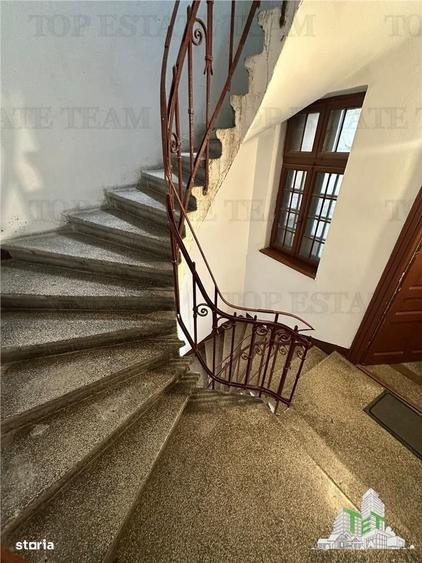 Apartament cu 3 camere semidecomandat în Gara de Nord