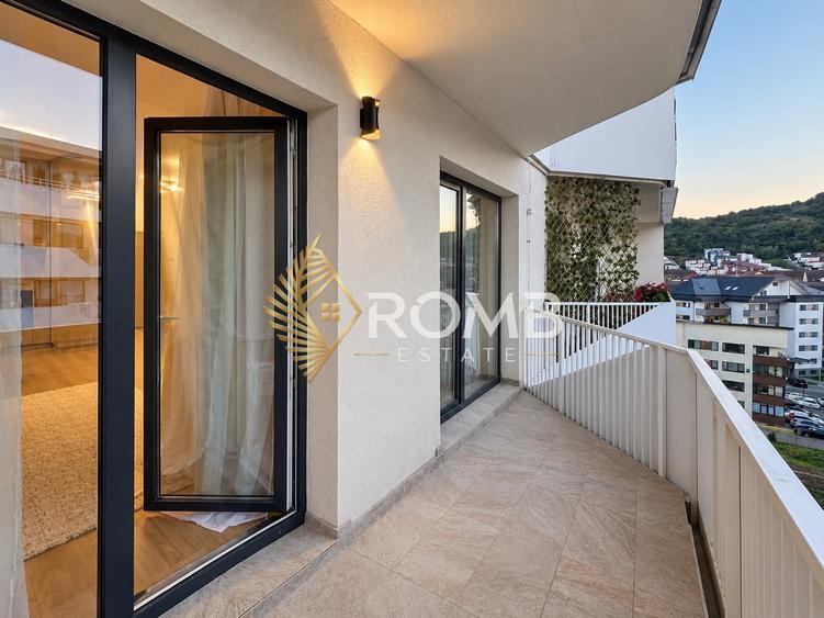 Apartament cu 2 camere semidecomandat, mobilat în Florești