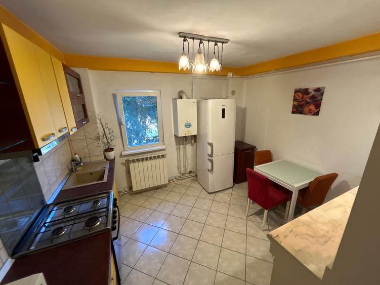 Apartament cu 2 camere decomandat în Cug