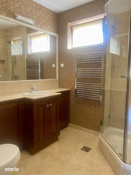 Apartament cu 3 camere în Europa
