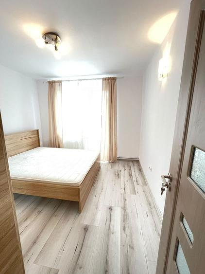 Apartament cu 2 camere decomandat, mobilat în Central