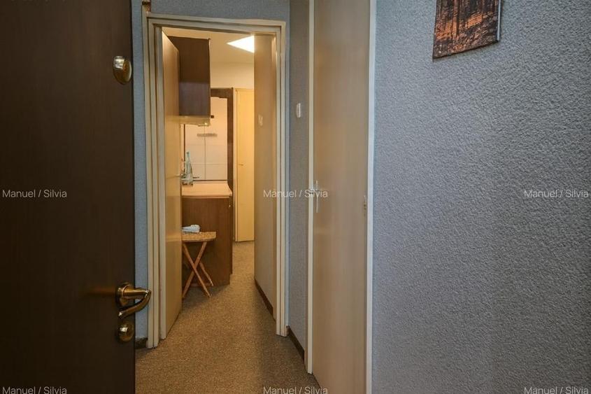 Apartament cu 2 camere decomandat în Sala Palatului