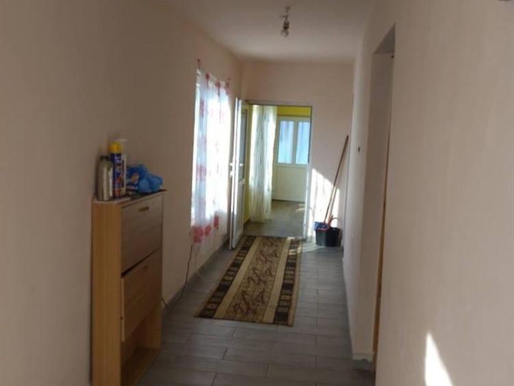 Casă individuală cu 3 camere cu Teren 850 Mp în Leamna de Jos