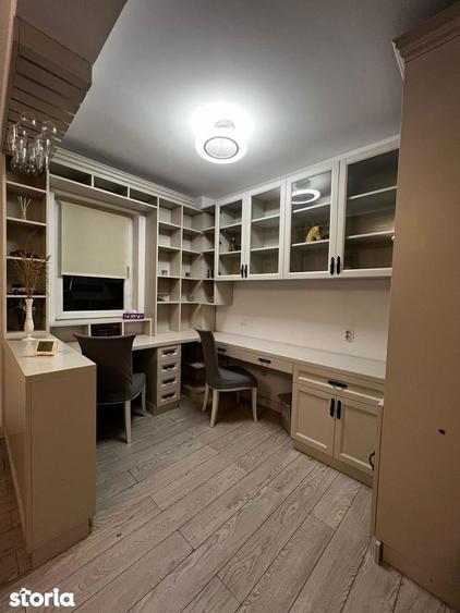 Casă cu 5 camere cu Teren 500 Mp în Săbăreni