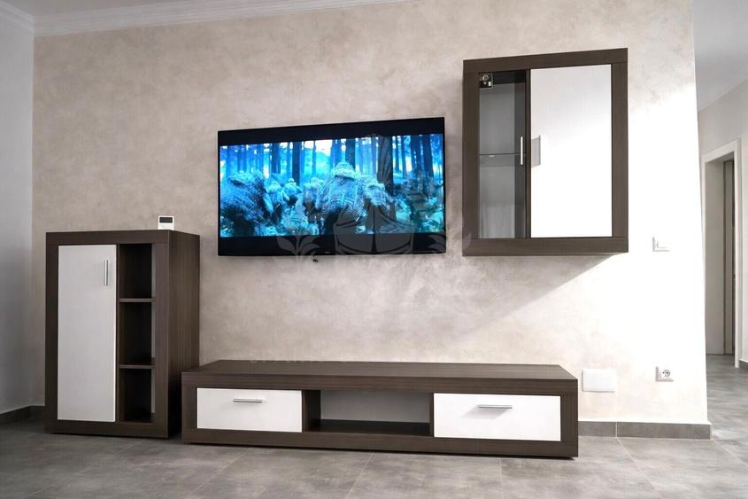 Apartament cu 3 camere decomandat, mobilat în Albert