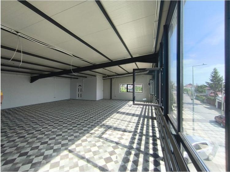 Spațiu comercial, de 373 mp, în Pantelimon